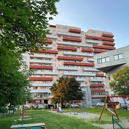 Modern 2 Apt With Free Parking And Wi-fi, Self Check-in