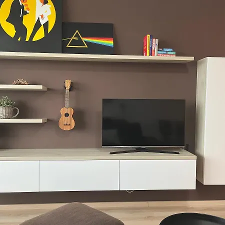 Modern 2 Apt With Free Parking And Wi-fi, Self Check-in Братислава