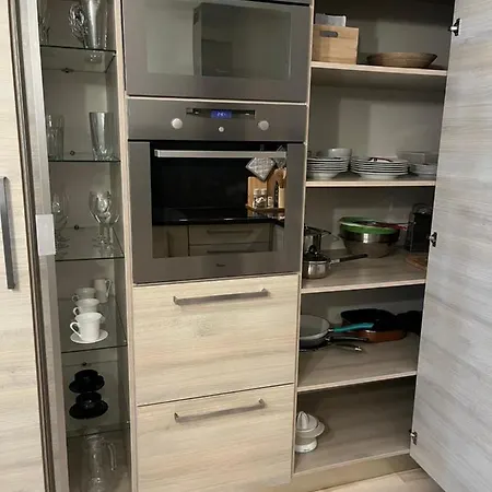 Modern 2 Apt With Free Parking And Wi-fi, Self Check-in * Bratislava